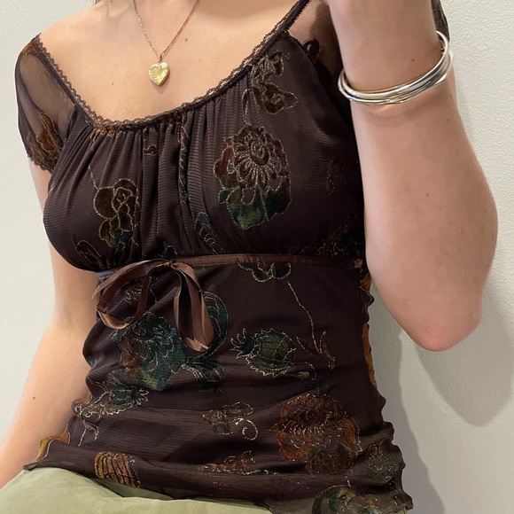 Vintage Lace T-Shirt - Picture 3 of 4